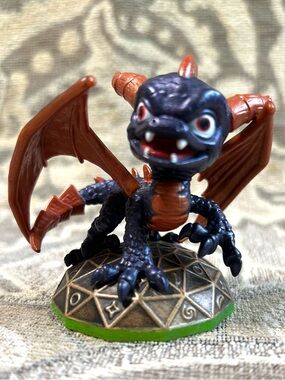 4/$20 Skylanders Spyro’s Adventure Original Spyro the Dragon Figure Activision